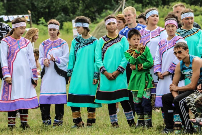 Нивхи и Айны Сахалина