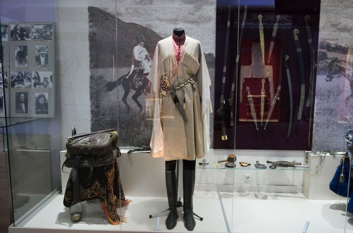 Женские мужские костюмы в Абхазии