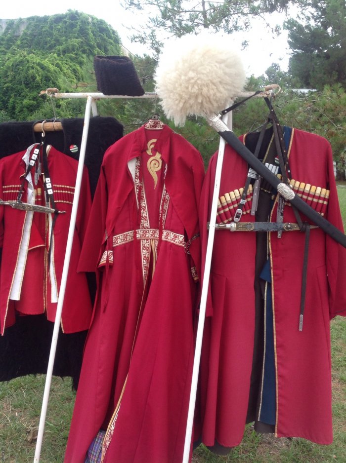 Народный костюм абхазов