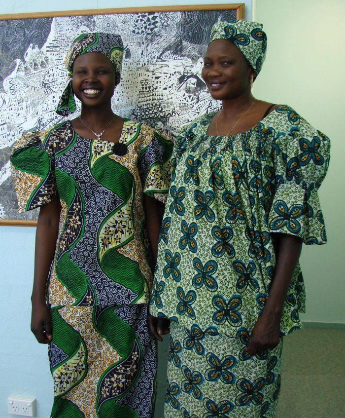 Милана певица в Анголе