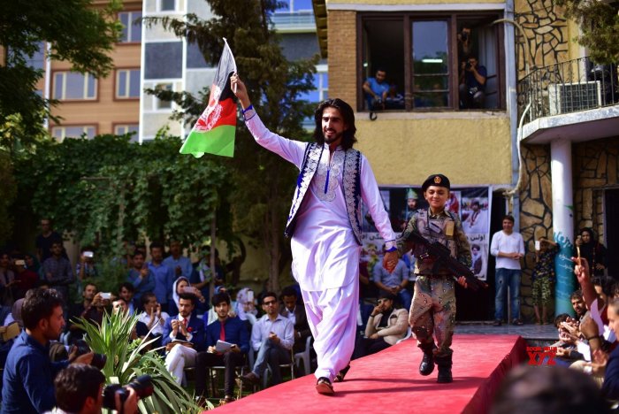 Афганский национальный костюм