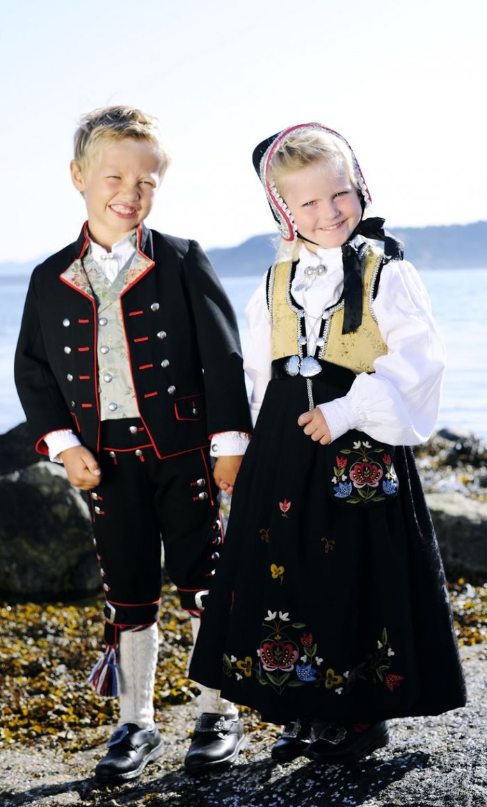 Бретонцы Франция костюмы