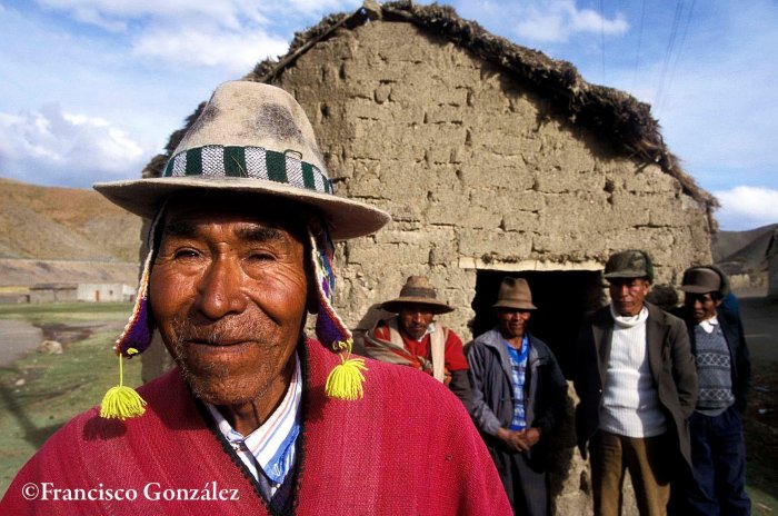 Перу одежда