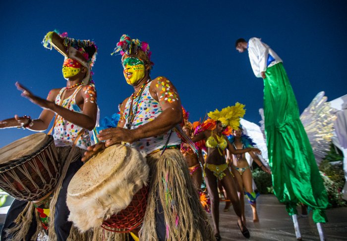 Гренада женщины