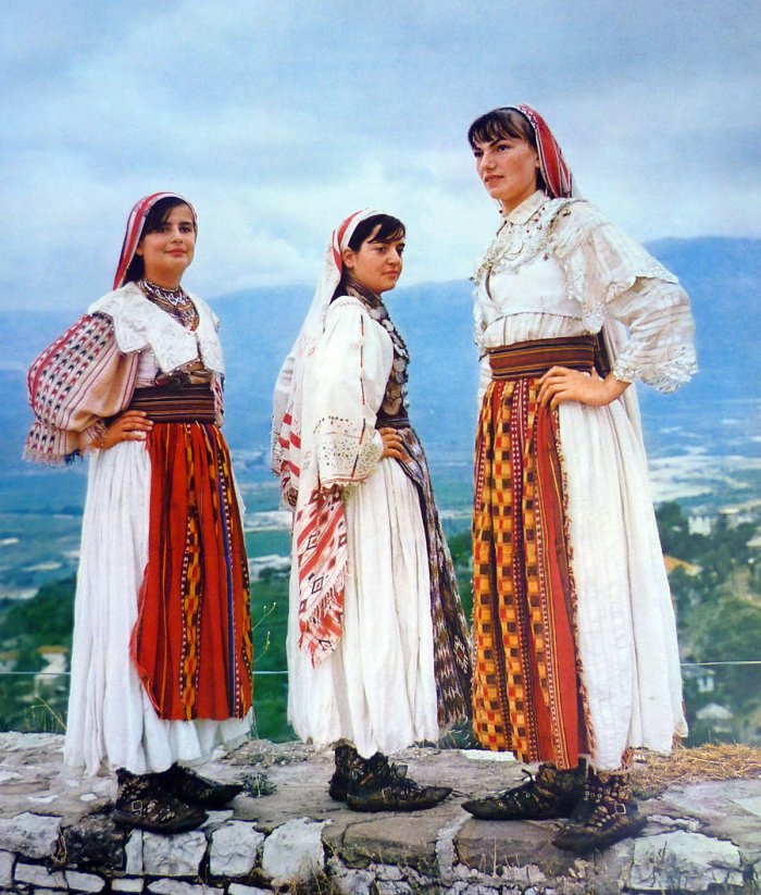 Национальная одежда албанцев