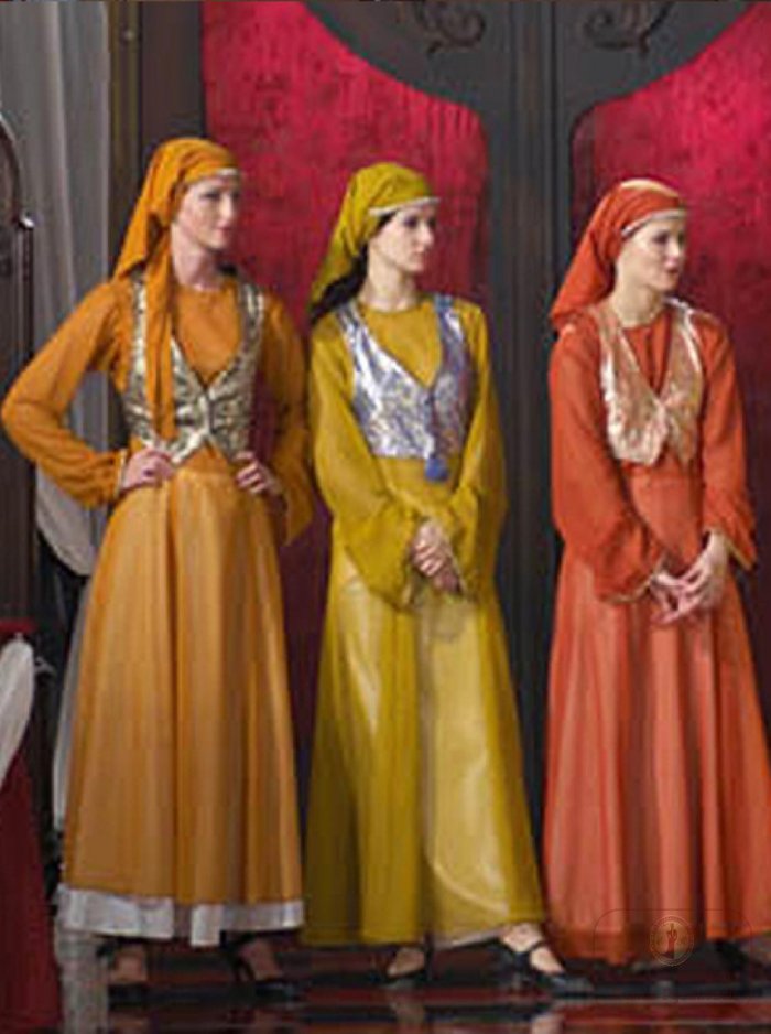 Еврейский национальный костюм женский