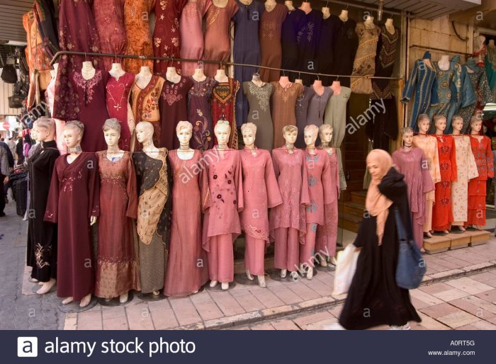 Национальная женская одежда Иордании