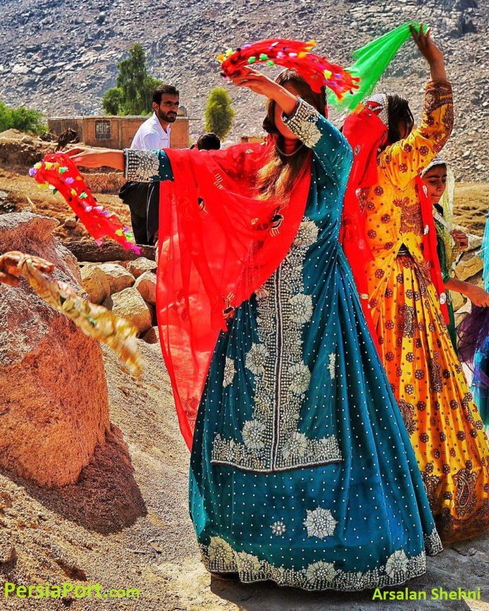 Национальный костюм Ирана