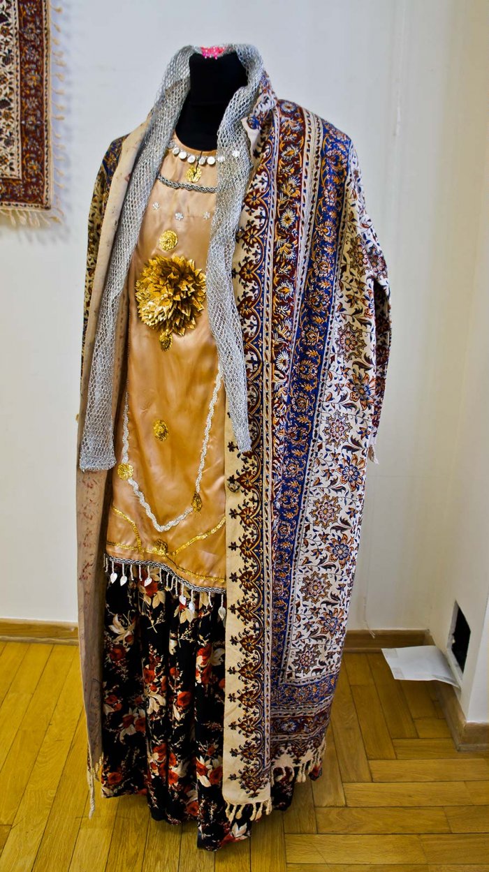 Национальная одежда Ирана