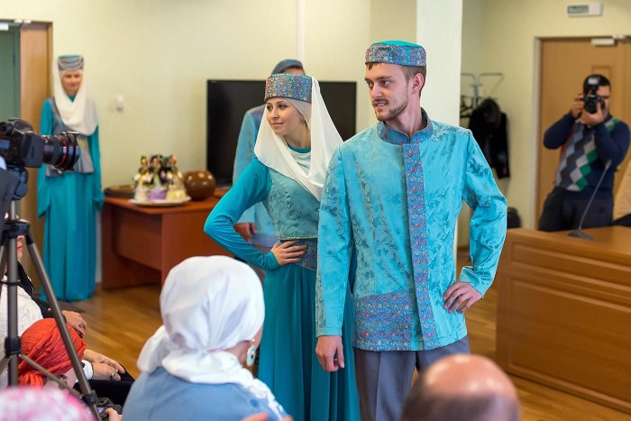 Иранский национальный костюм