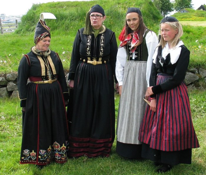 Исландия Национальная одежда фьйоудбунингюринн