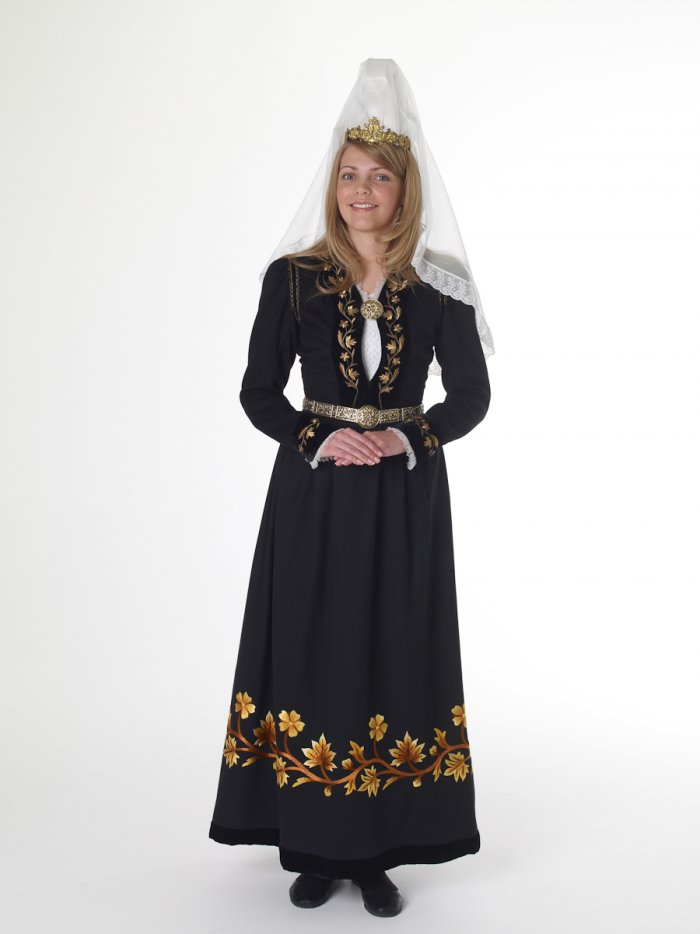 Исландская Национальная одежда