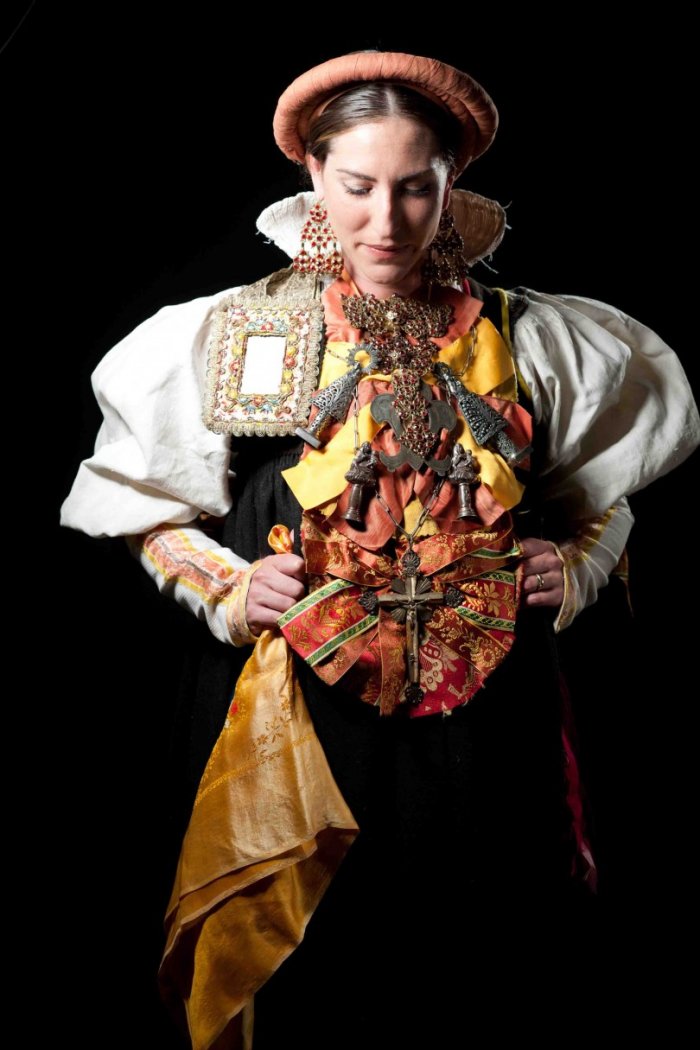 Испанская народная женская одежда