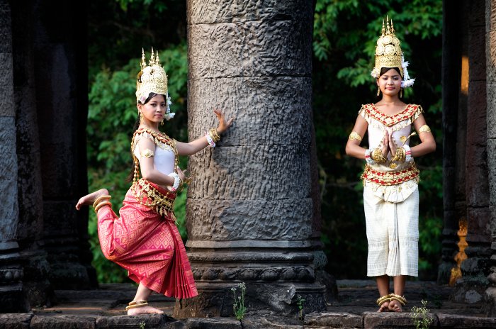 Апсара Камбоджа смеющаяся