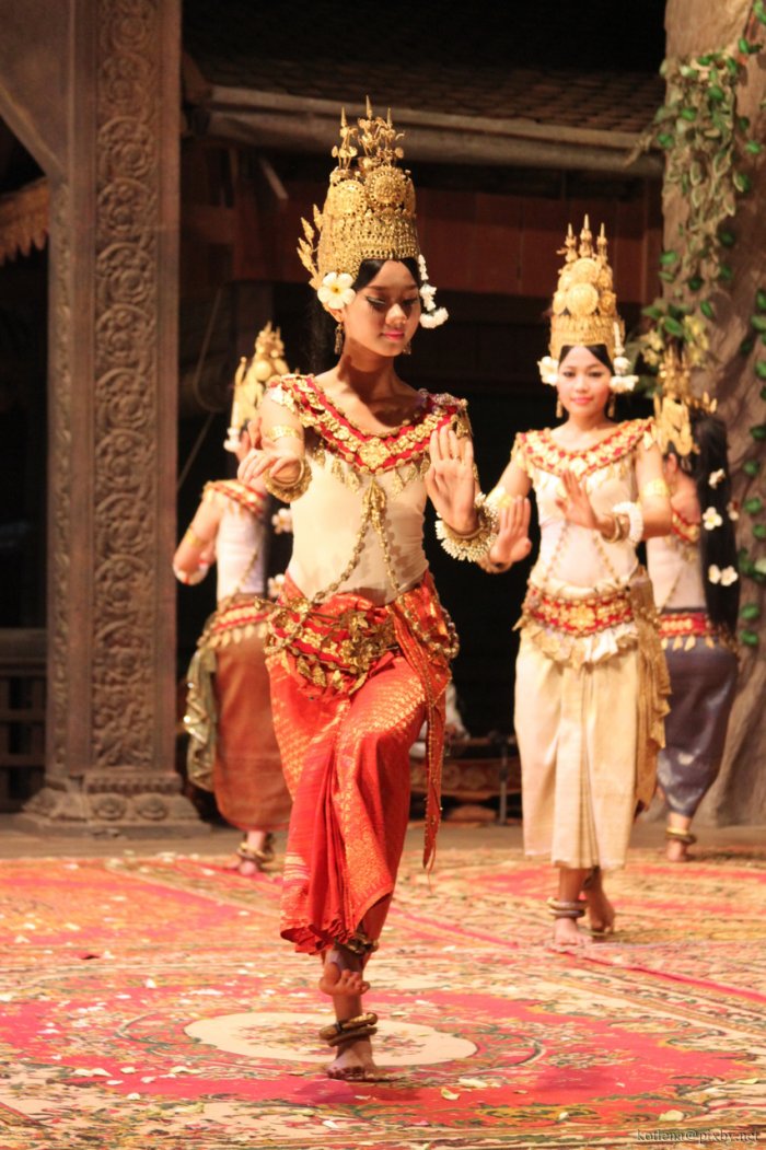 Камбоджа божество платье