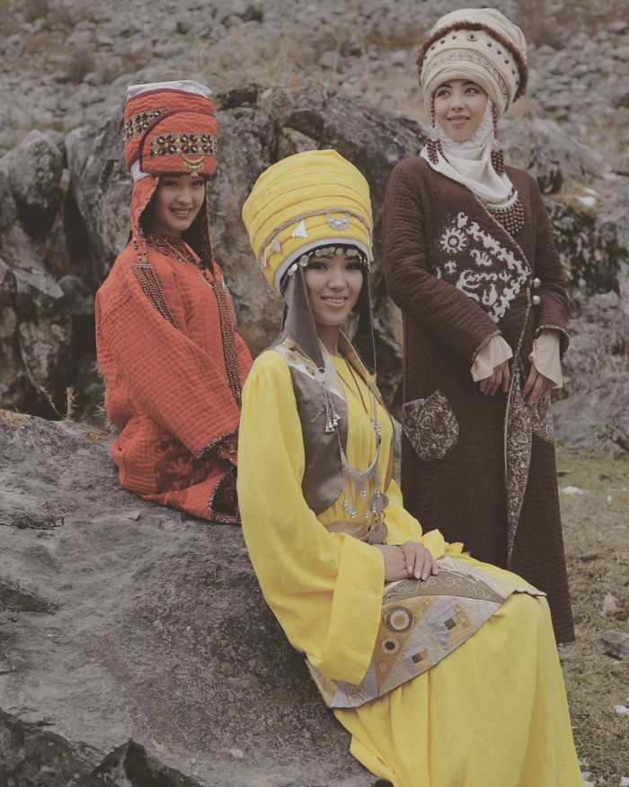 Национальный наряд Киргизии