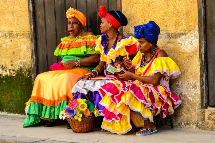 Кубинский национальный костюм женский