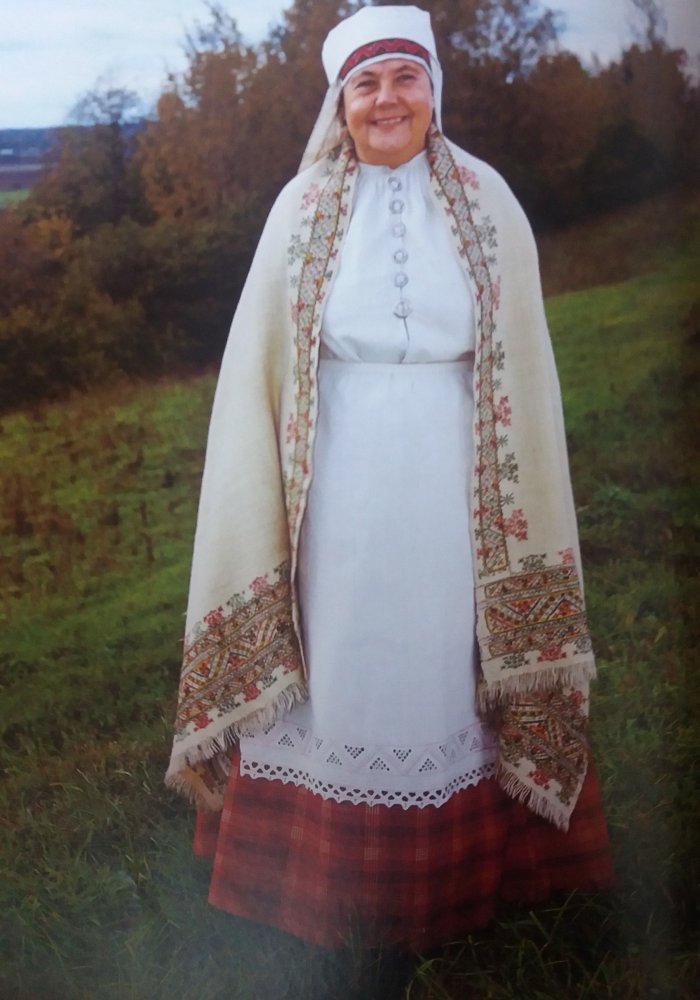 Латвийская Национальная одежда