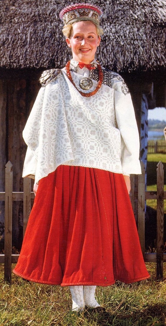 Латыш в национальном костюме 19 век