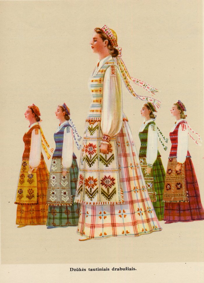 Женский костюмы Литва