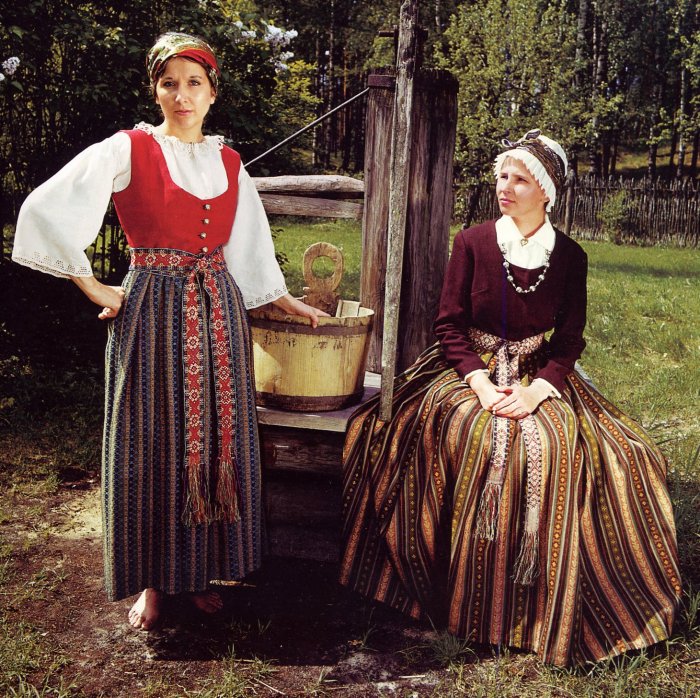 Латвийская Национальная одежда