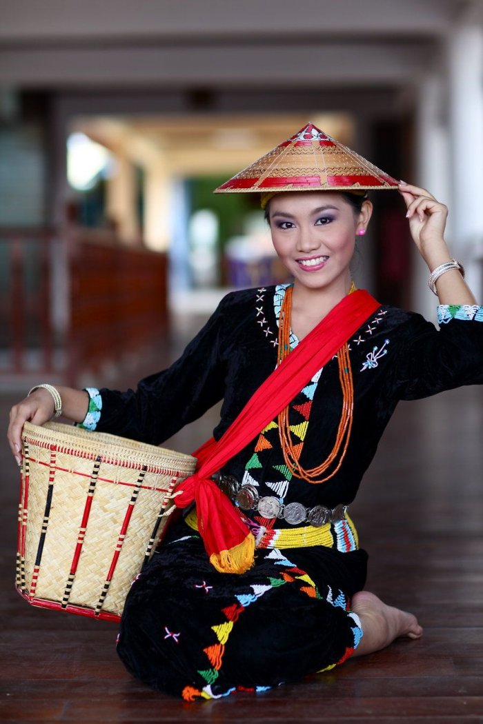 Малайзия национальный костюм