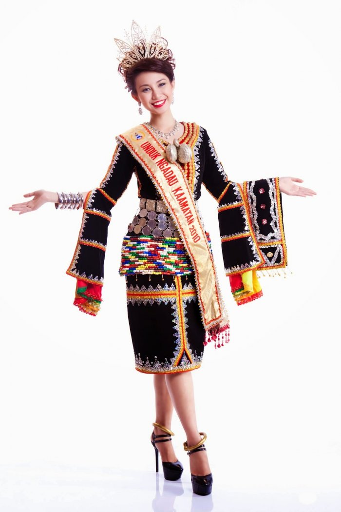 Национальная одежда Индонезии