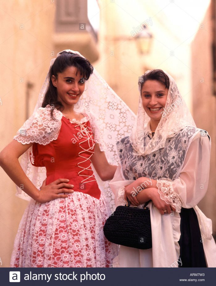 Мальтийцы внешность