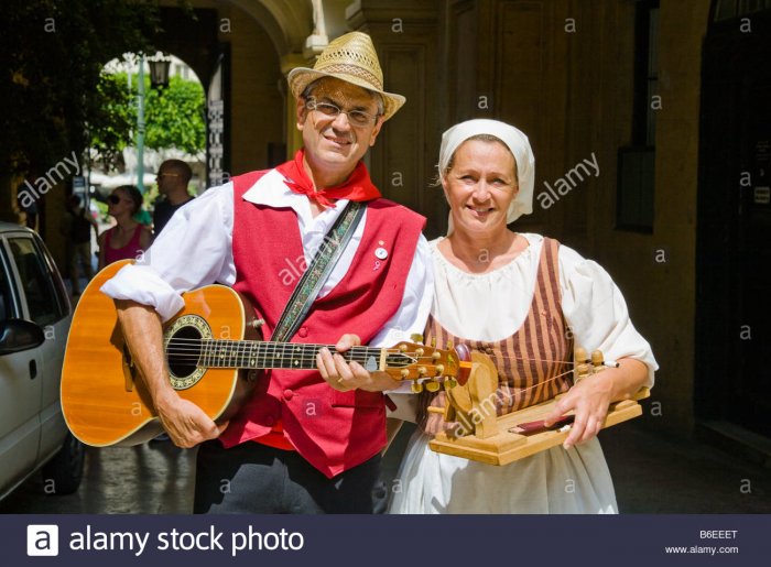 Мальтийский национальный костюм