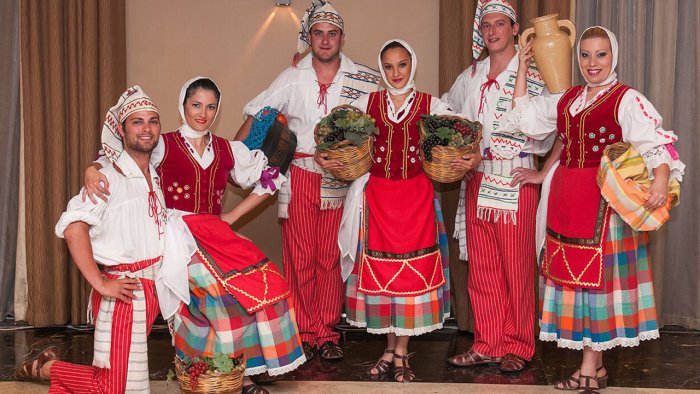 Мальтийцы народ