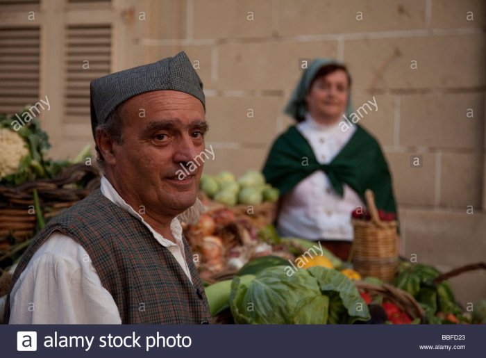 Старые карнавальные костюмы