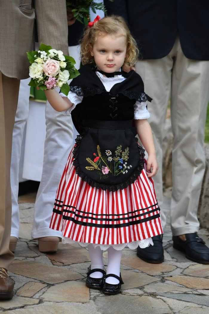 Национальная одежда Монако