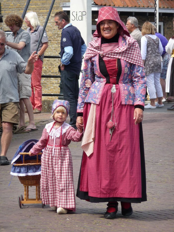 Национальная одежда голландцев