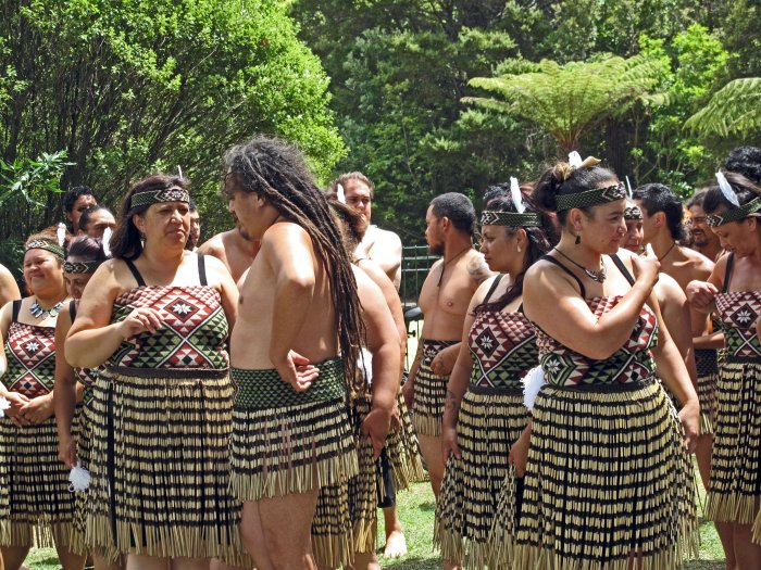 The Маори people are people of New Zealand