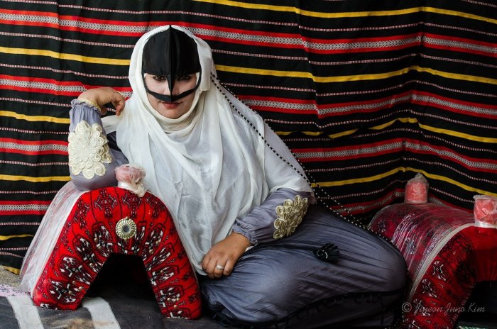 Оман женщины