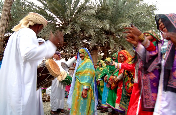 Султанат Оман религиозная одежда