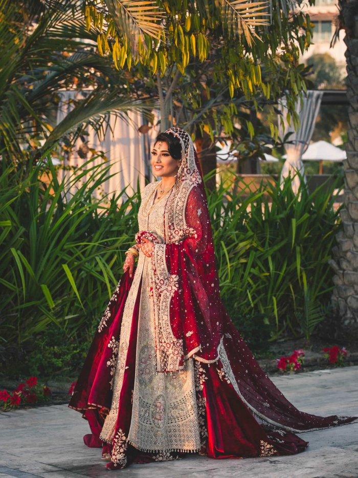 Пакистанский свадебный наряд женщины