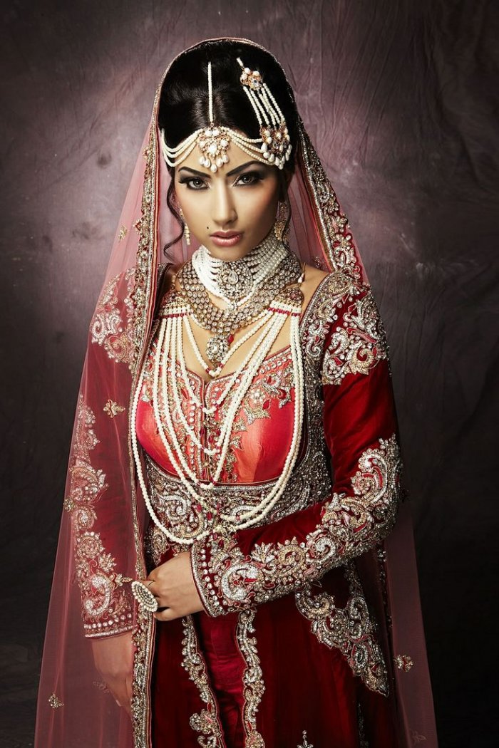 Ансари костюмы