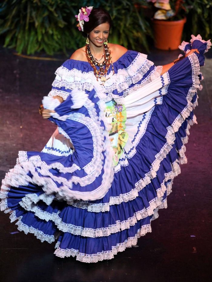 Мексиканский костюм женский