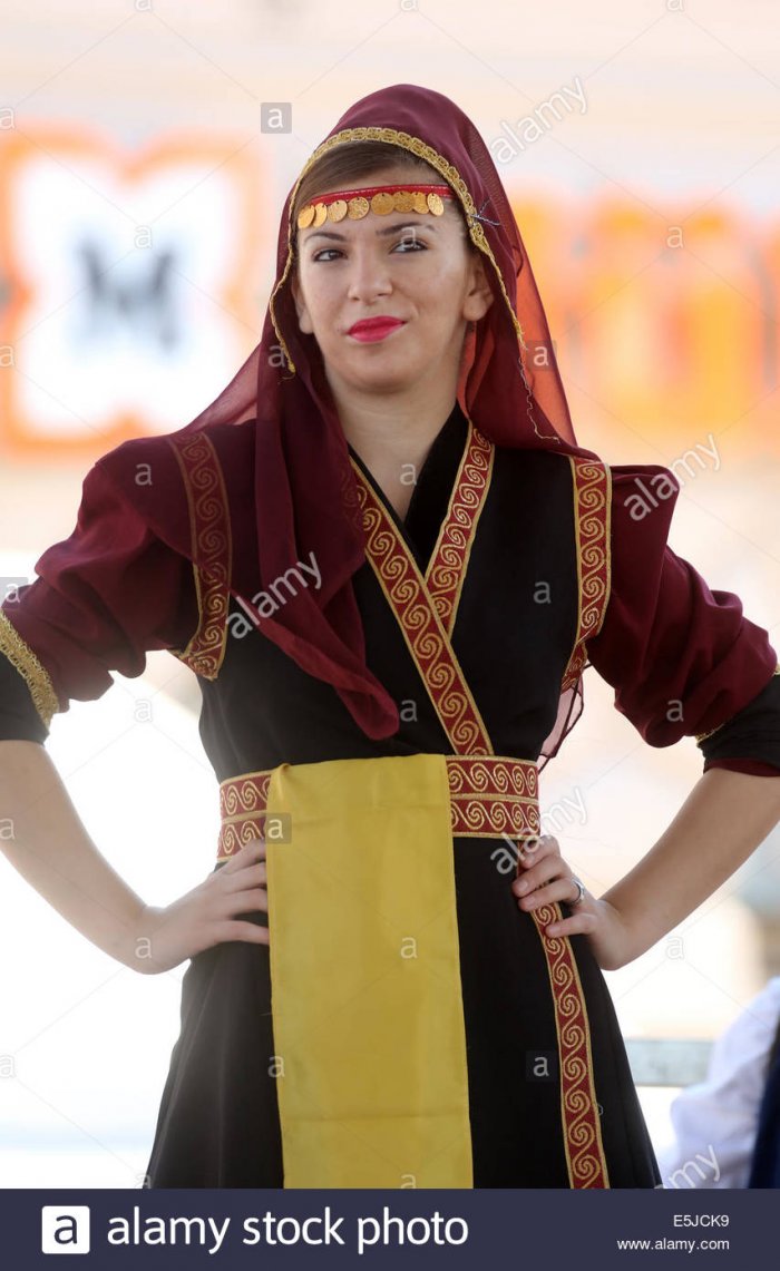 Македонский костюм