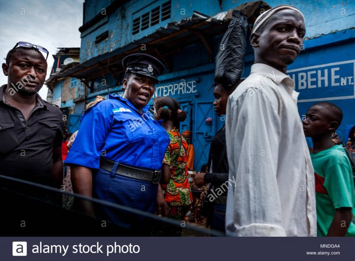 Сьерра Леоне мужчины белые