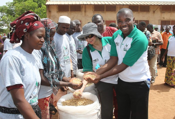 Самая большая скульптура в мире Сьерра-Леоне