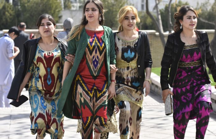 Национальная таджикская одежда мужская