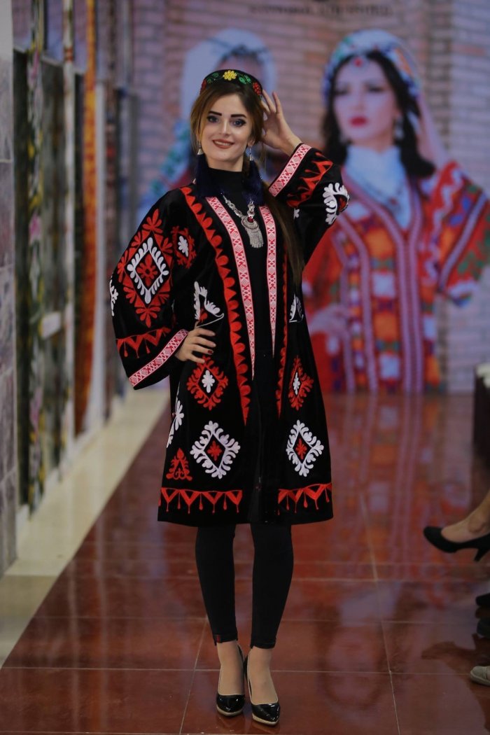 Таджикский национальный костюм Джома