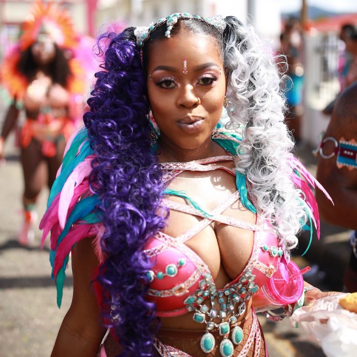Карнавал в Тринидад и Тобаго девушки