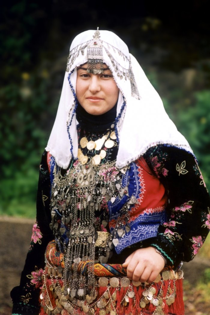 Тараз армянский национальный костюм