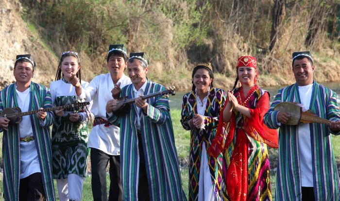 Таджикский национальный костюм Джома