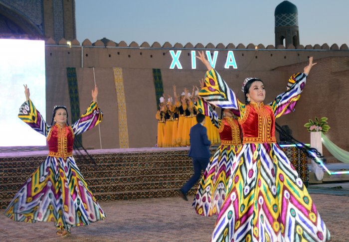 Узбекская мужская одежда