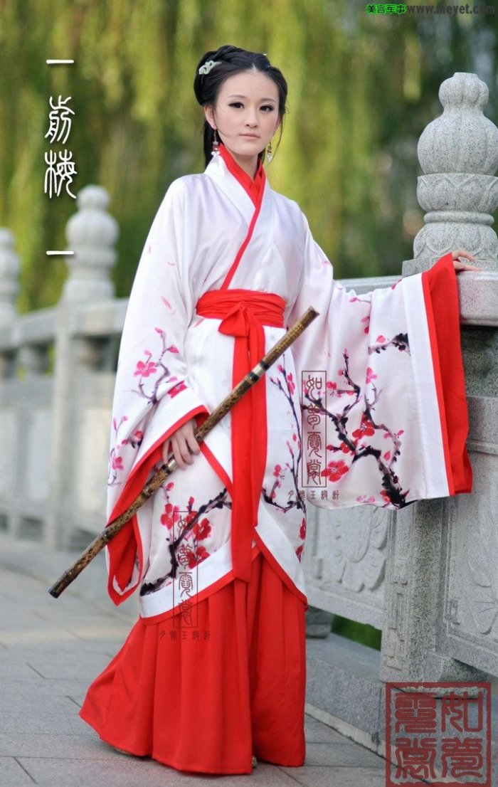 Кимоно фурисодэ