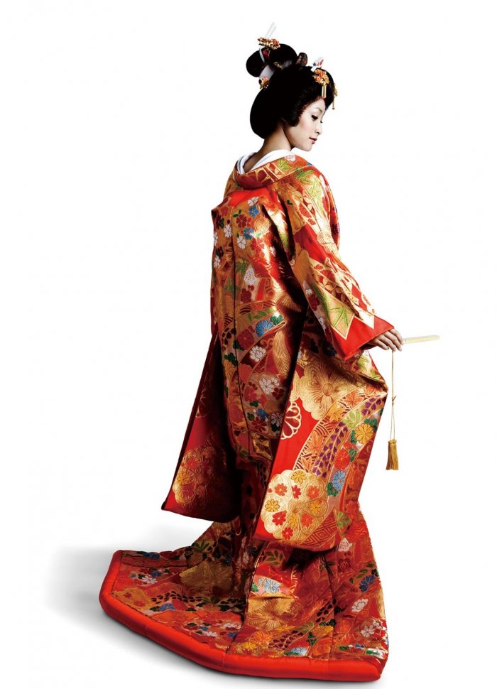 Фурисодэ кимоно розовое